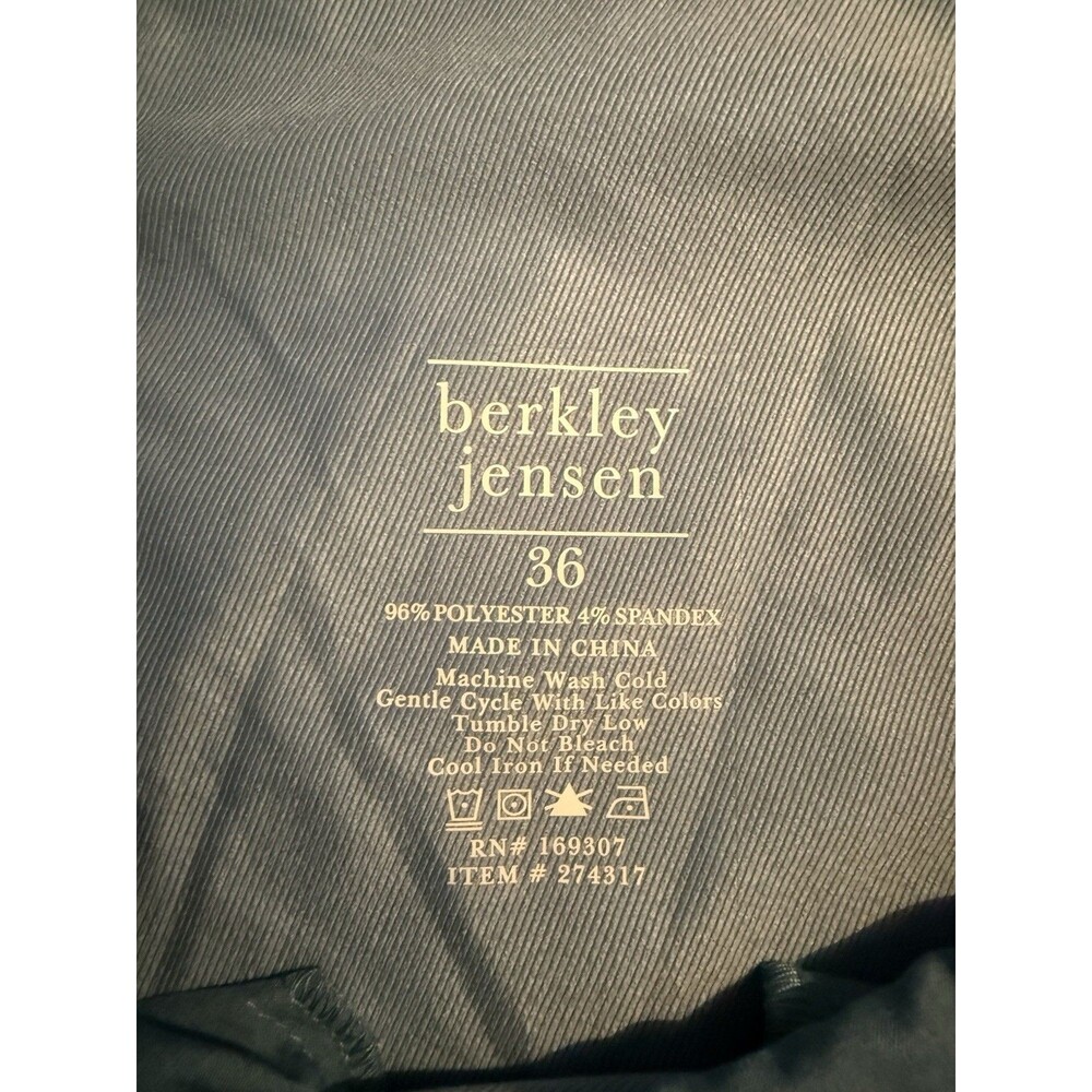 Berkley Jensen Shorts Men Blue Shark Print Flat Front Sz 36 Hybrid Golf NWOT - Picture 3 of 8